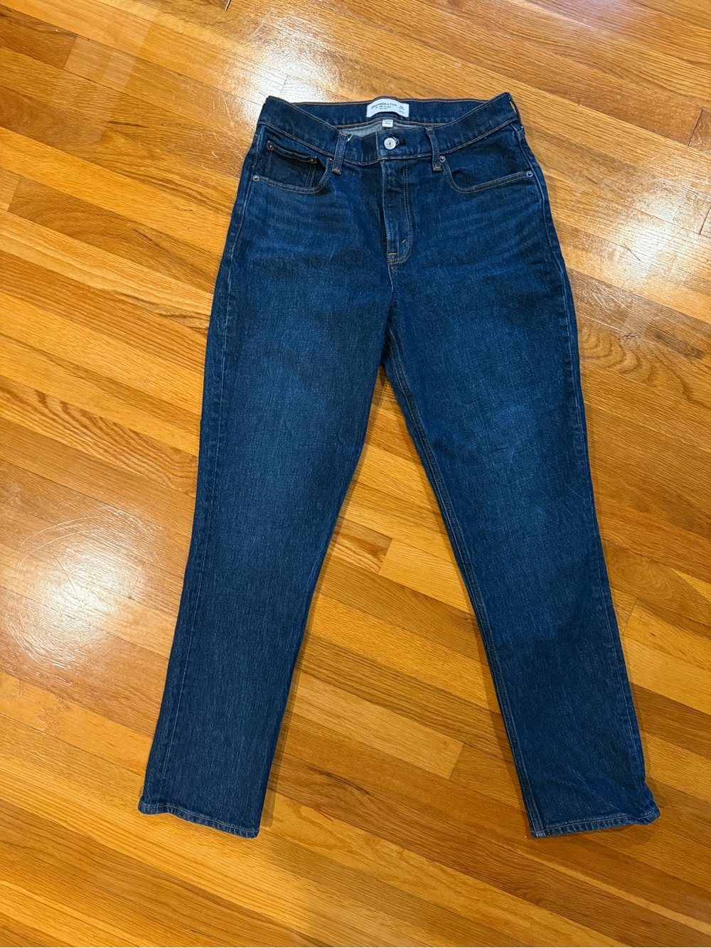 Abercrombie Curve Love Mid Rise Jeans - 28